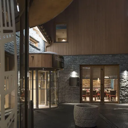 Le Taos Hotel 4*