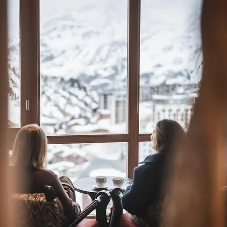 Le Taos Отель 4*