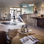 Le Taos ホテル ティニュ
